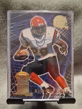 Football Trading Card - Marshall Faulk - Red Black Uniform